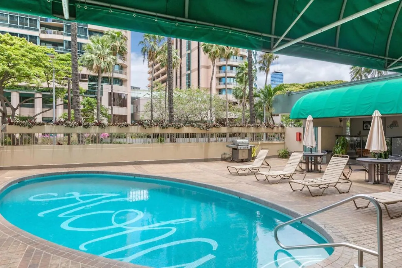 09 Free Parking 10 Min Beach 2Br-Waikiki Ala Moana ホノルル