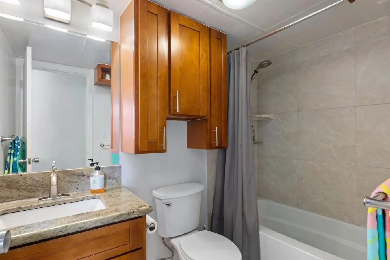 アパート 09 Free Parking 10 Min Beach 2Br-Waikiki Ala Moana ホノルル 米国